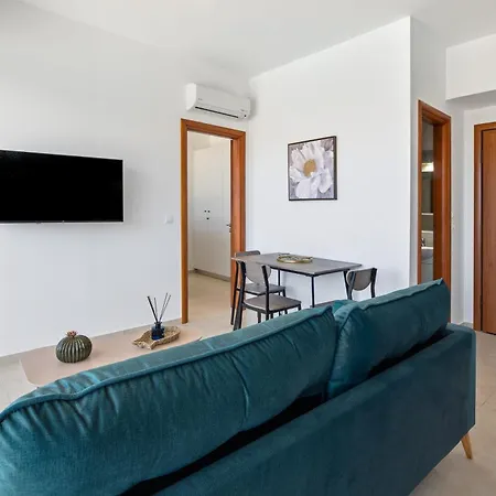 Celestial Luxury Residences * Asgourou